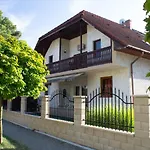 Zsolnay Apartamento