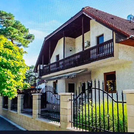 Appartement Zsolnay *