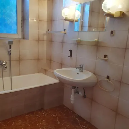 Lägenhet Zsolnay *