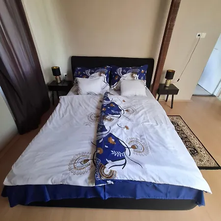 Zsolnay Apartamento